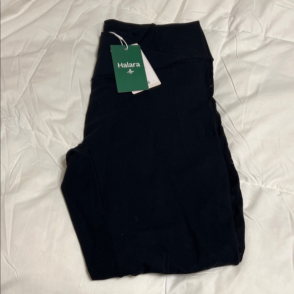 HALARA Black Leggings 7/8 length - Picture 2 of 4